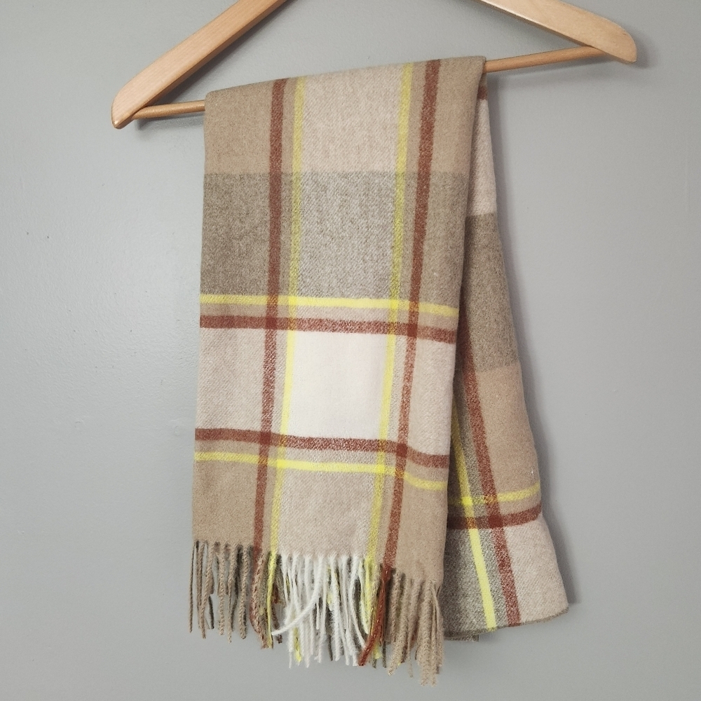 Banana Republic Fringe Scarf Beige Tan Ivory‎ Cream yellow NWT